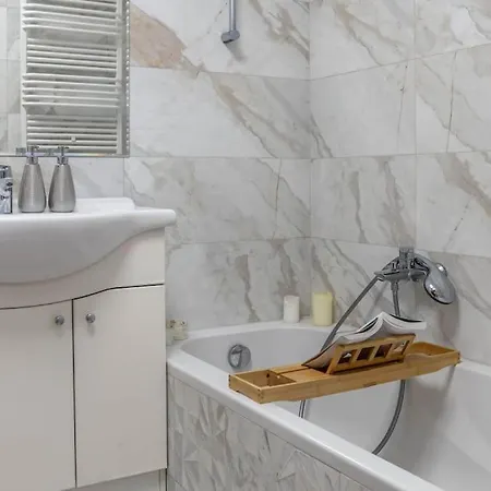 Apartament We Wrzeszczu, Parking アパート グダニスク